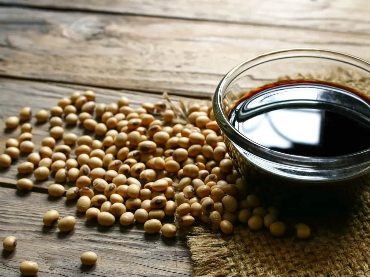 Sos sojowy: czy jest zdrowy? Poznaj fakty i wybieraj świadomie