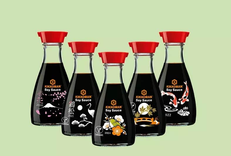 Jak smakuje sos sojowy? Odkryj jego głębię i umami